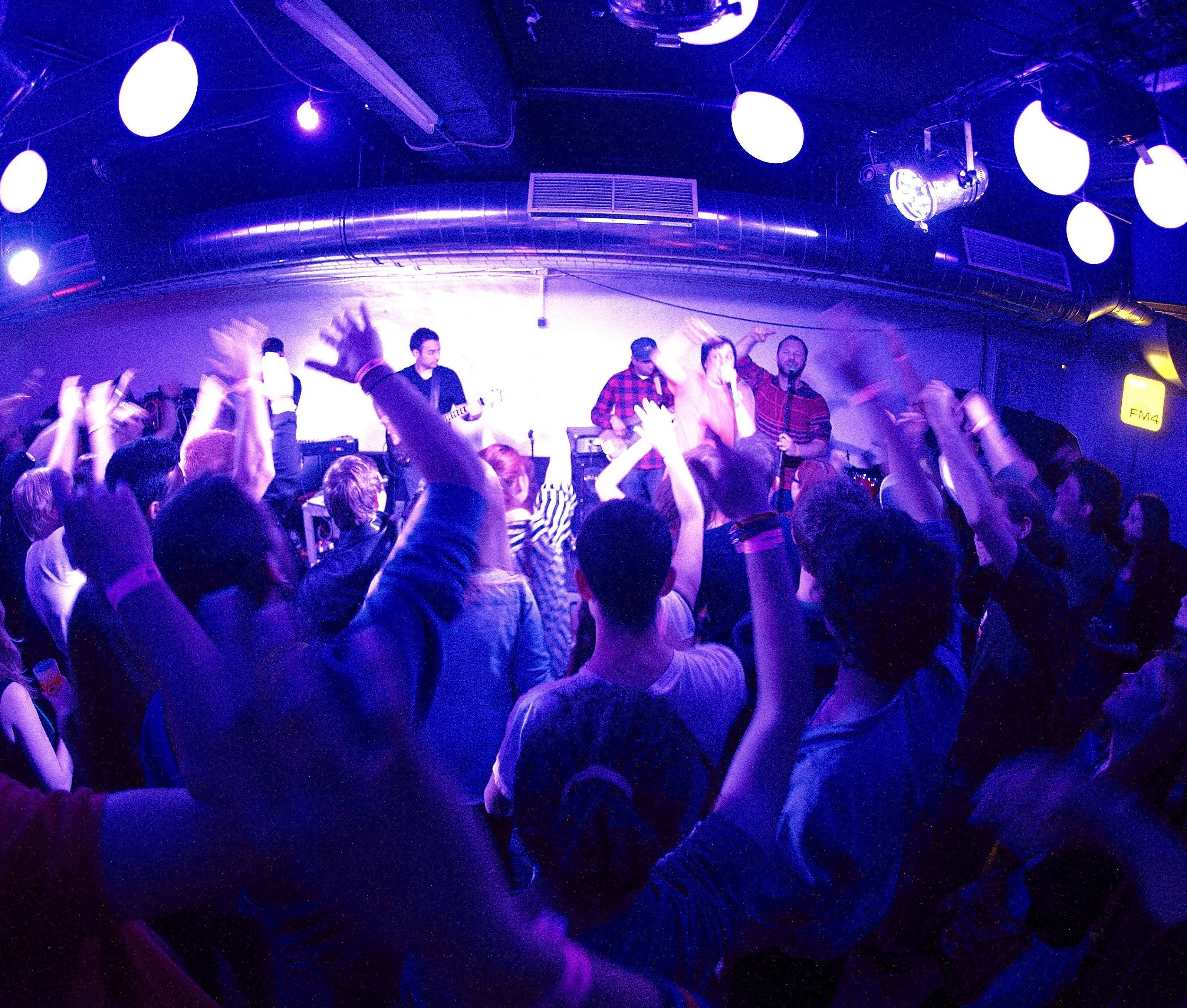 Bereit für erstklassigen Festival-Sommer 2015. Bereit für erstklassigen Festival-Sommer 2015.