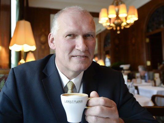 Berndt Querfeld tritt bei der Wien-Wahl an. Berndt Querfeld tritt bei der Wien-Wahl an.