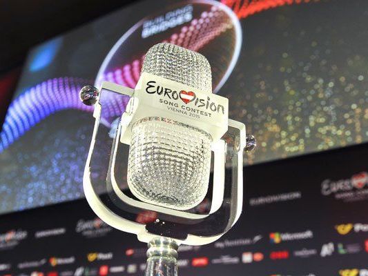 Diese Trophäe bekommt der Sieger des Song Contests 2015. Diese Trophäe bekommt der Sieger des Song Contests 2015.