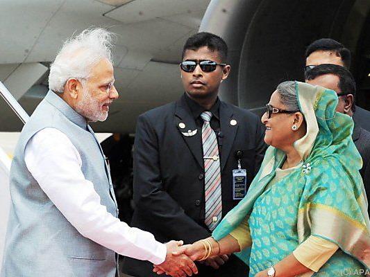 Premierministerin Sheikh Hasina mit Indiens Premierminister Narendra Modi