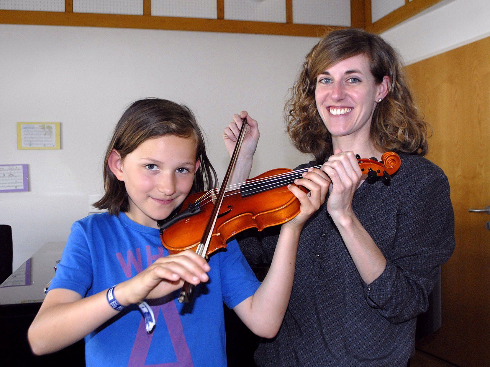 Ein Schnappschuss des diesjährigen Tages der offenen Tür an der Musikschule Hofsteig in Wolfurt Ein Schnappschuss des diesjährigen Tages der offenen Tür an der Musikschule Hofsteig in Wolfurt