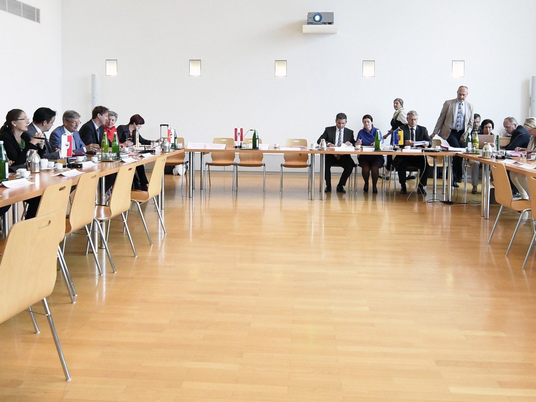 Asyl in Vorarlberg: Schwärzler glaubt nicht, dass Container aufgestellt werden. Asyl in Vorarlberg: Schwärzler glaubt nicht, dass Container aufgestellt werden.