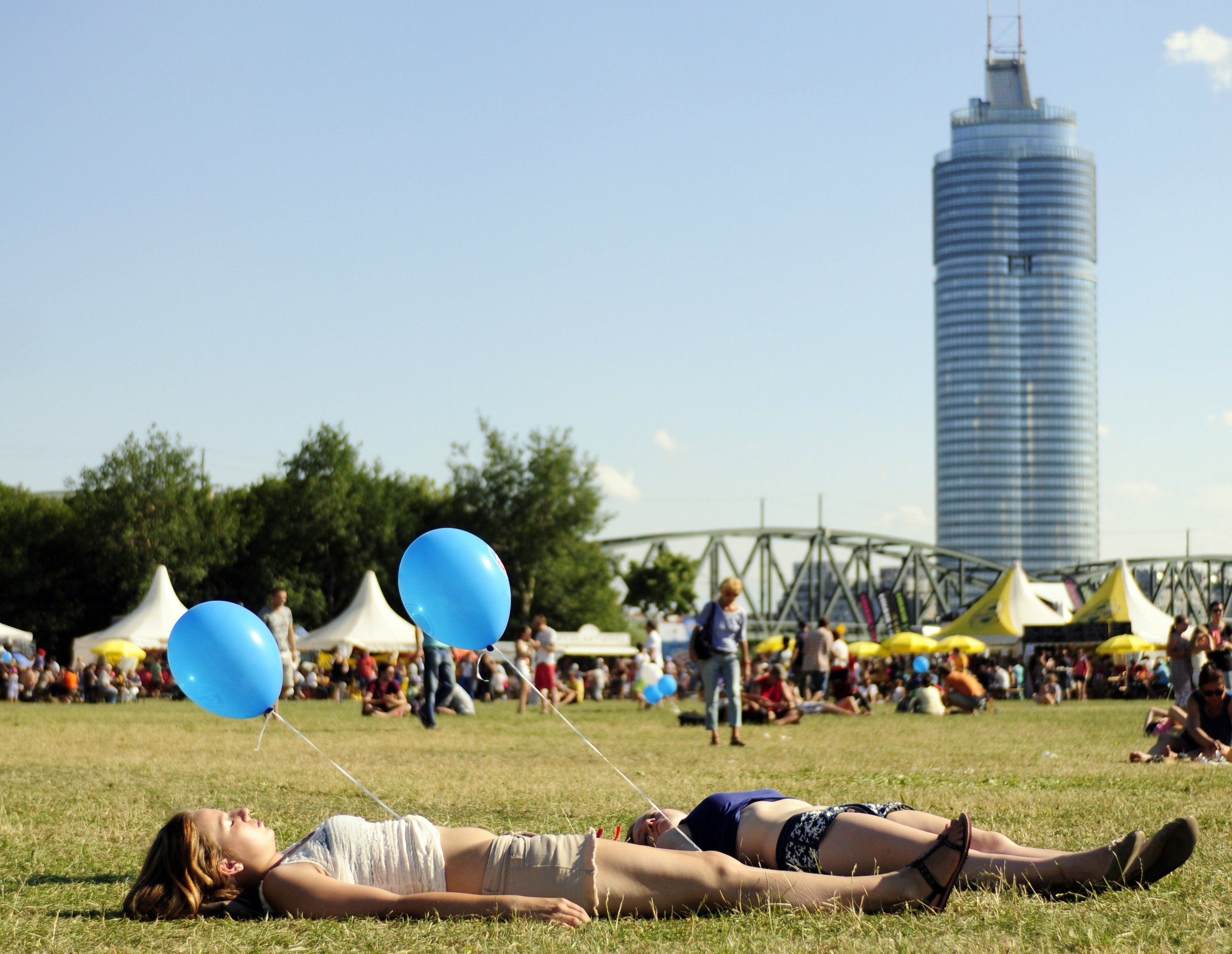 Sonne oder Regen? So wird das Wetter am Donauinselfest 2015. Sonne oder Regen? So wird das Wetter am Donauinselfest 2015.