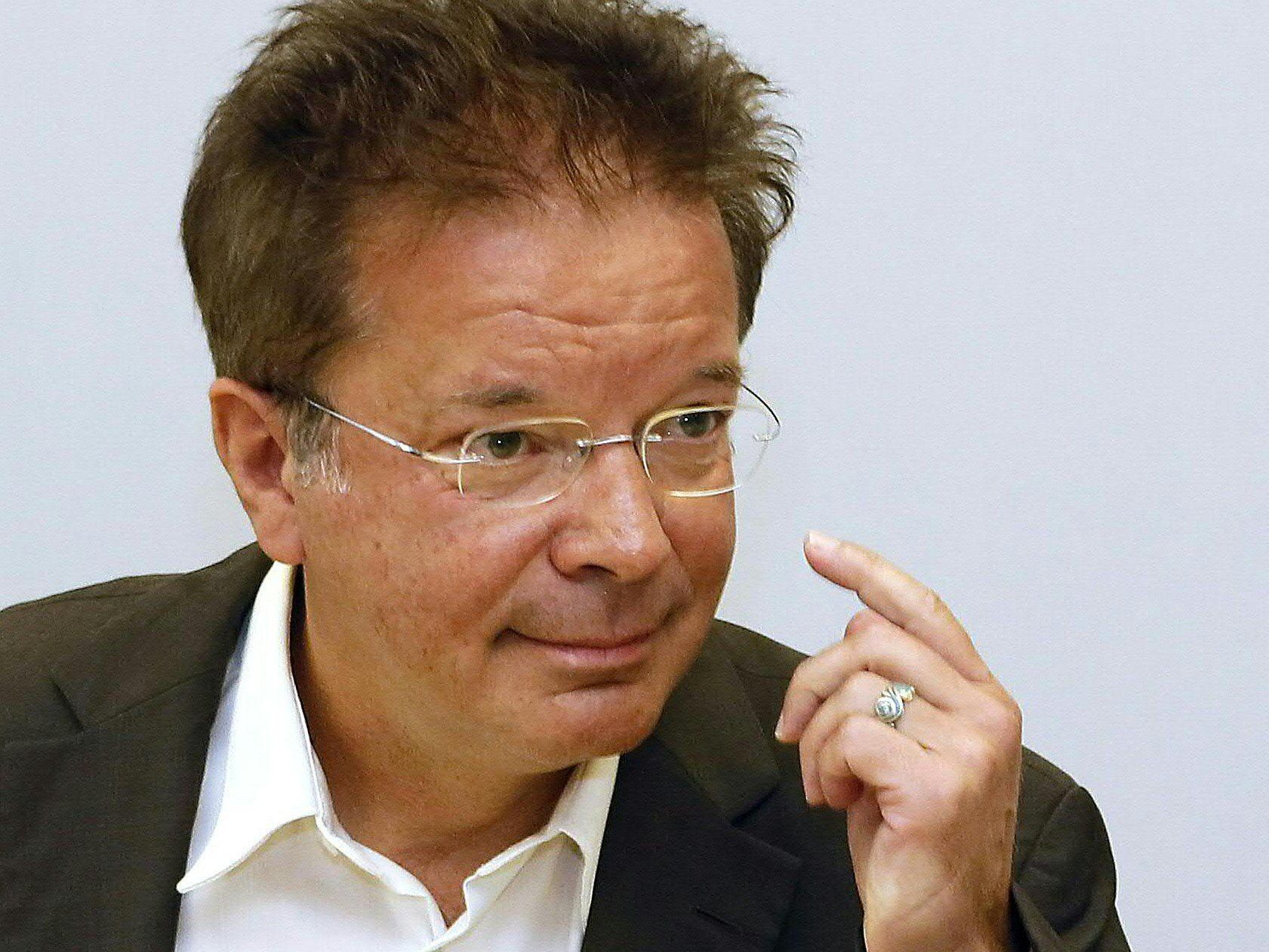 Grünen-Spitzenkandidat Rudi Anschober will "keinen Wahlkampf vor August". Grünen-Spitzenkandidat Rudi Anschober will "keinen Wahlkampf vor August".