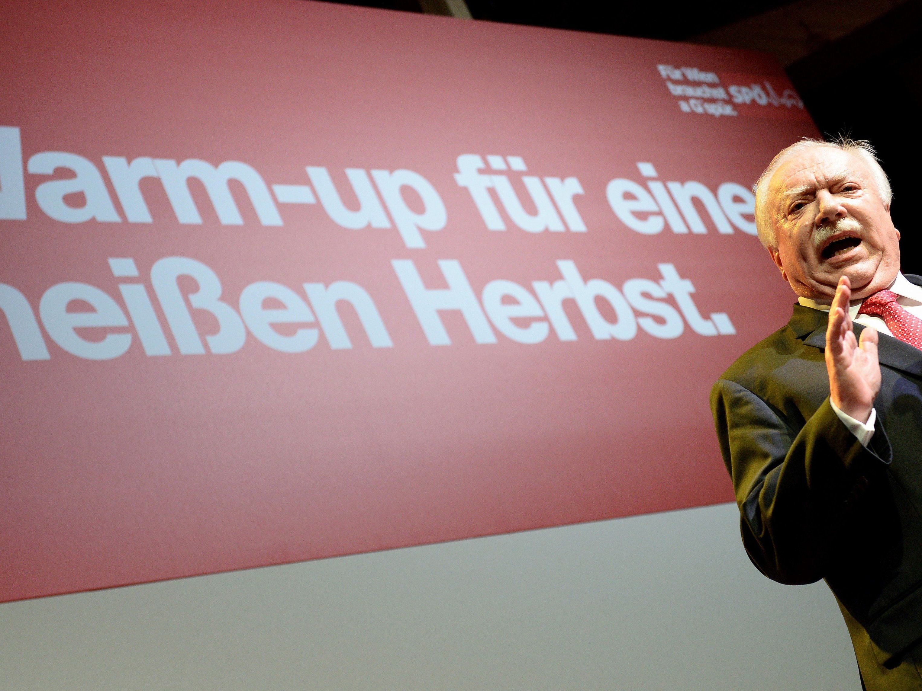 Bei der Mitgliederkonferenz würden SPÖ-Mitglieder auf den Wahlkampf eingeschworen. Bei der Mitgliederkonferenz würden SPÖ-Mitglieder auf den Wahlkampf eingeschworen.