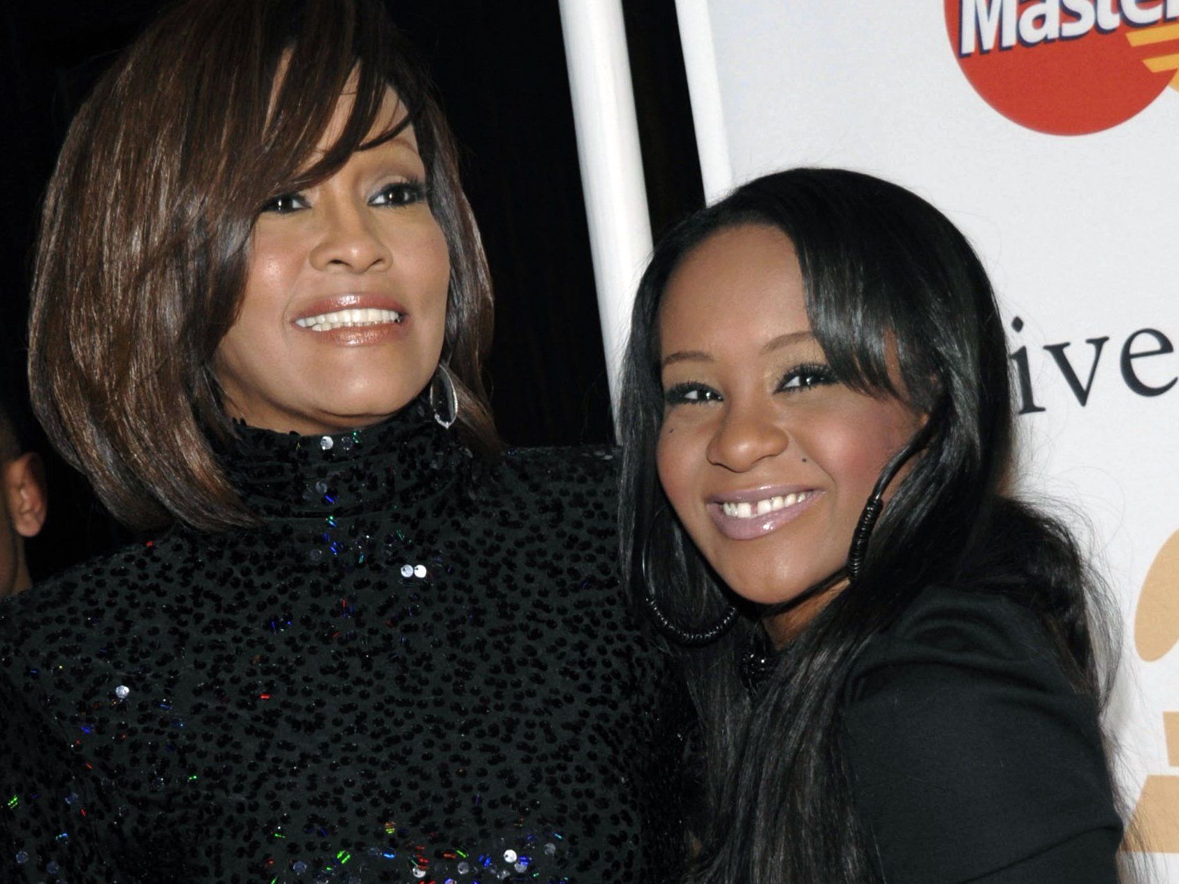 Bobbi Kristina Brown wurde ins Hospiz verlegt. Bobbi Kristina Brown wurde ins Hospiz verlegt.