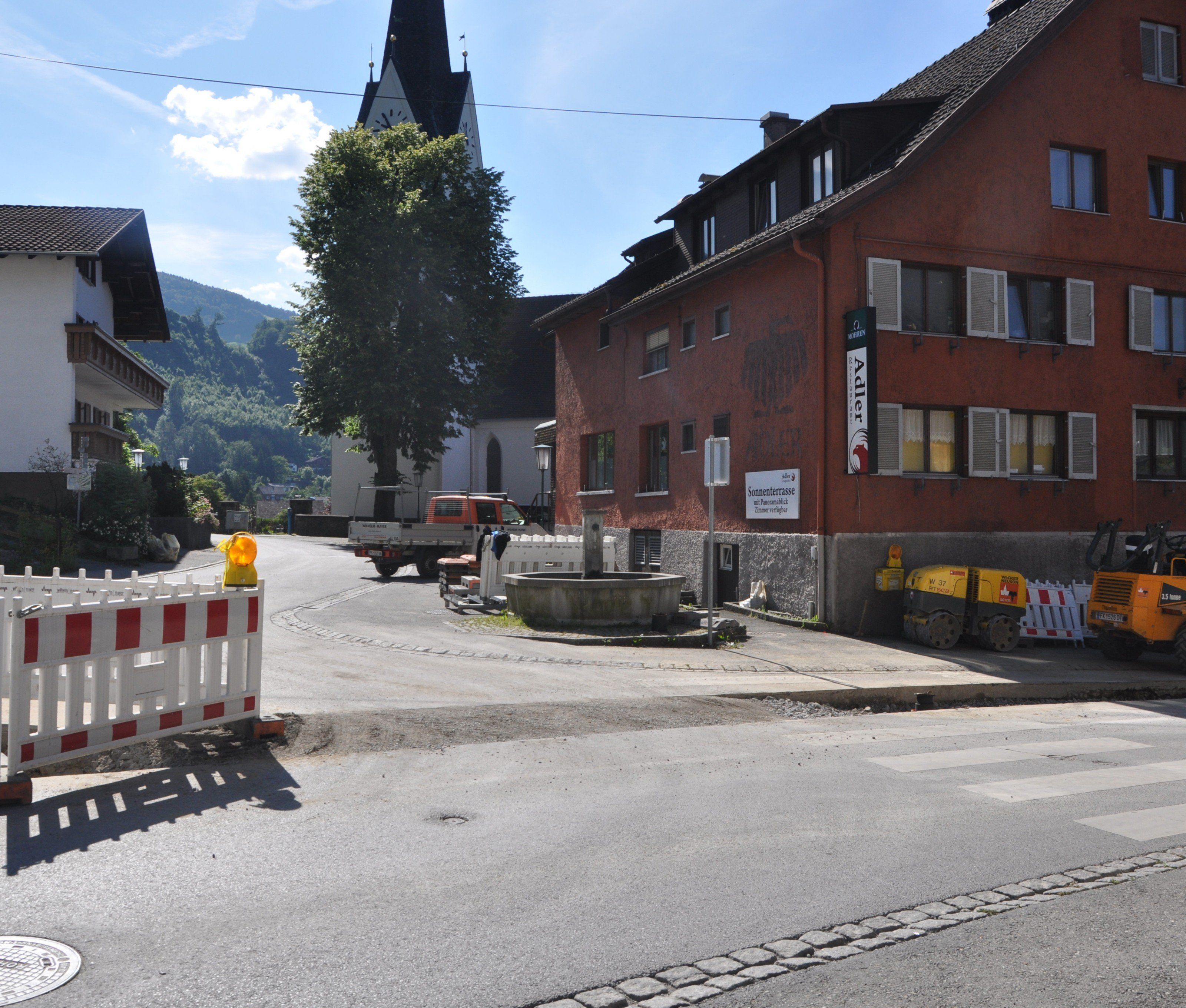 Der Leitungsaustausch auf der Walgaustraße ist mit Ende der Woche abgeschlossen. Der Leitungsaustausch auf der Walgaustraße ist mit Ende der Woche abgeschlossen.