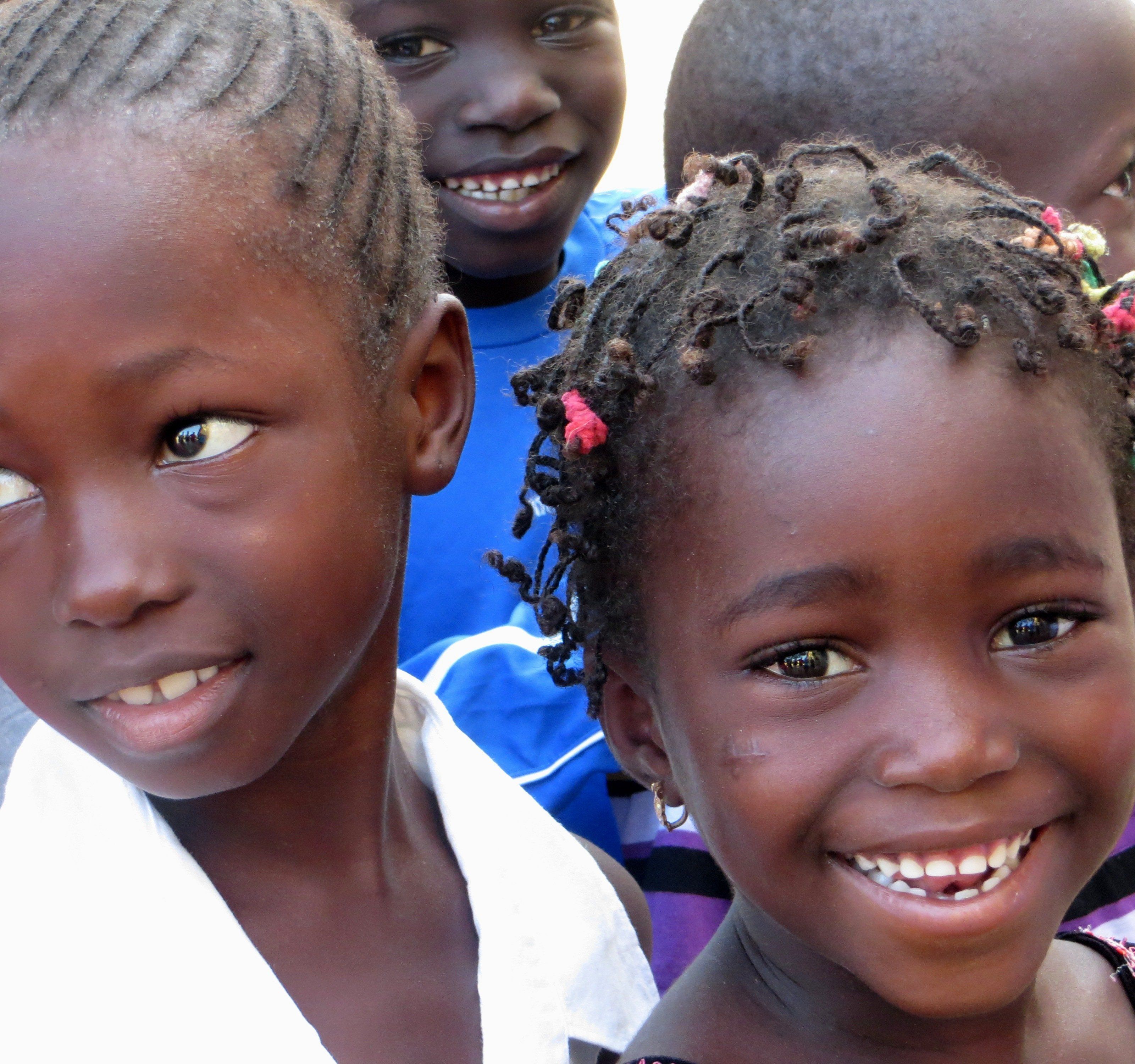 Nathalie Moosmann lädt zum Bildervortrag über ihr Bildungsprojekt "Wissen macht Stark". Nathalie Moosmann lädt zum Bildervortrag über ihr Bildungsprojekt "Wissen macht Stark".