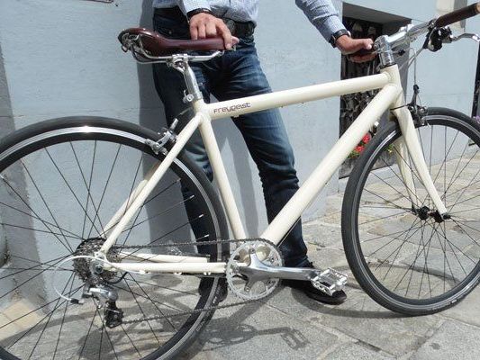 Dass es sich um ein E-Bike handelt, sieht man nicht auf den ersten Blick. Dass es sich um ein E-Bike handelt, sieht man nicht auf den ersten Blick.