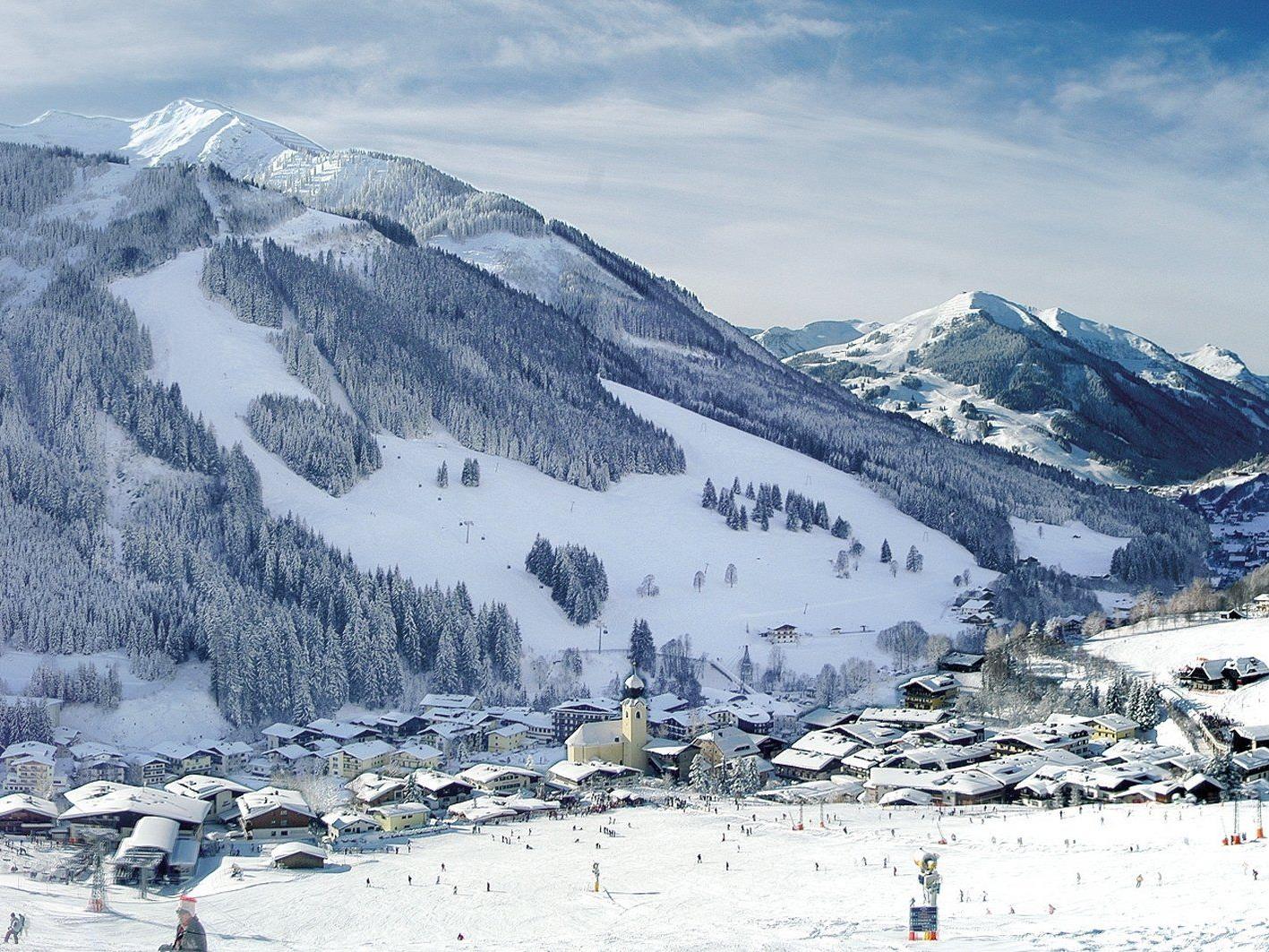 Präsidentenkonferenz entschied für Salzburger Skiort als Bewerber für Alpin-Titelkämpfe 2023.