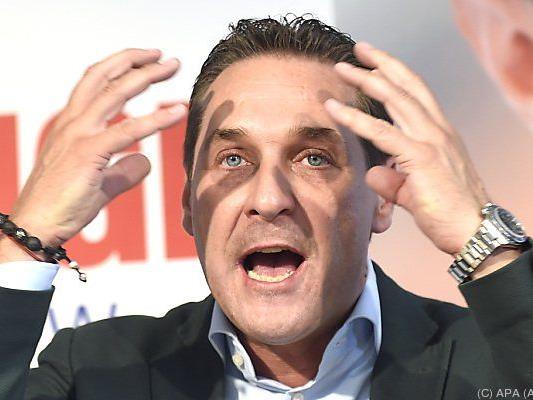 Streit um Foto zwischen Kurier und FPÖ-Chef Strache