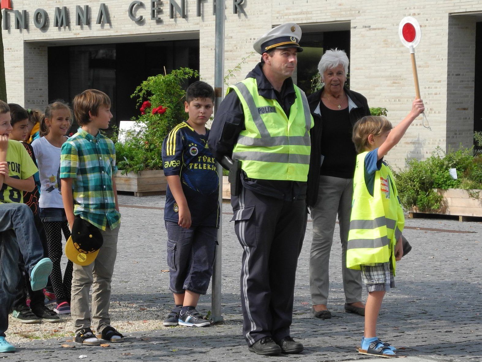 Die Gemeindepolizei Rankweil wird auch die Schulwegsicherung für andere Regio-Gemeinden übernehmen. Die Gemeindepolizei Rankweil wird auch die Schulwegsicherung für andere Regio-Gemeinden übernehmen.