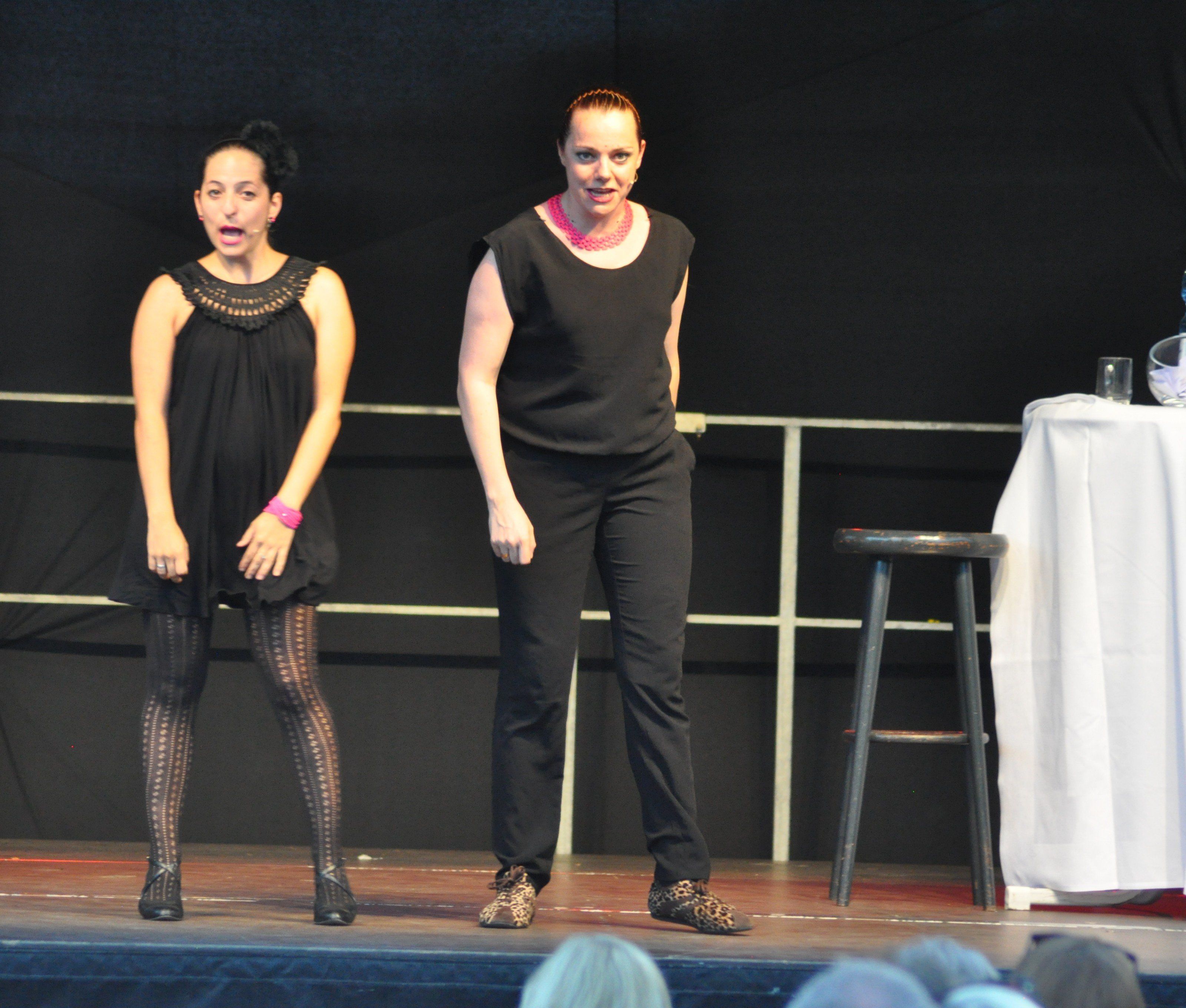 Die Kernölamazonen sorgten am Rankweiler Marktsplatz für eine riesen Show mit perfekter Stimmung Die Kernölamazonen sorgten am Rankweiler Marktsplatz für eine riesen Show mit perfekter Stimmung