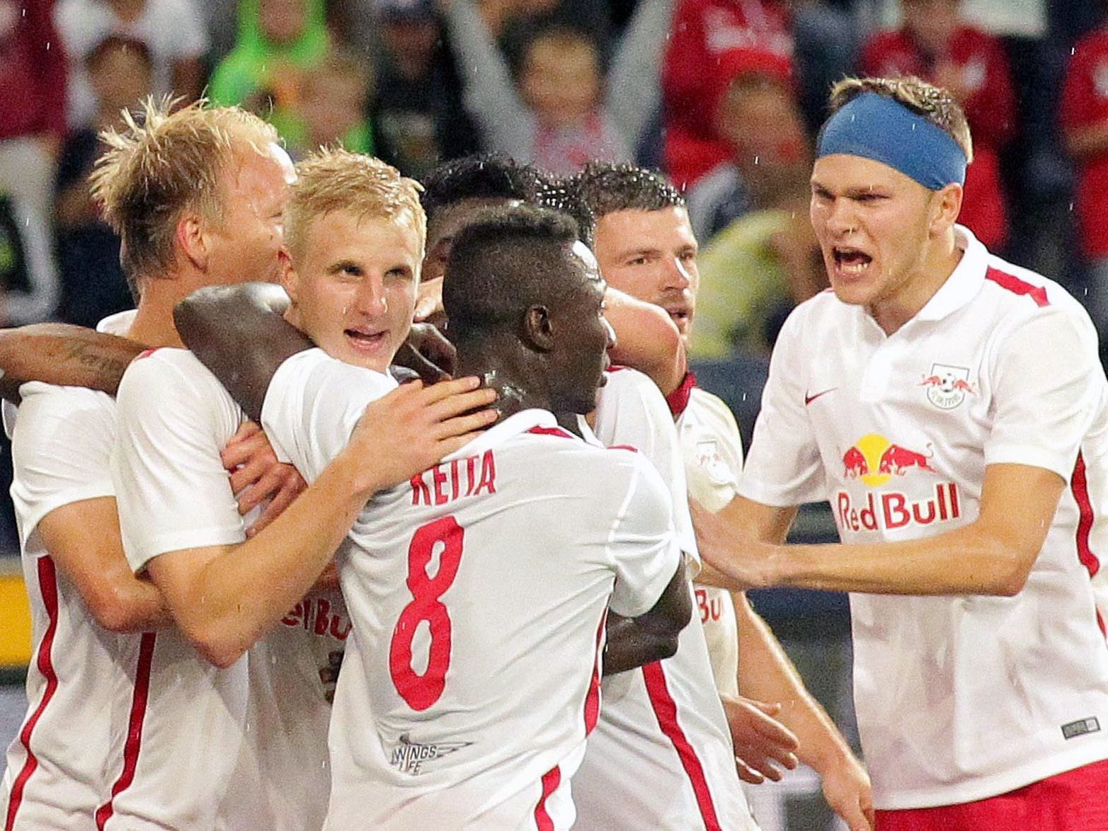 Salzburg freut sich in der Champions League über einen 2:0-Sieg über Malmö. Salzburg freut sich in der Champions League über einen 2:0-Sieg über Malmö.