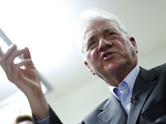 Team Stronach sperrt oberösterreichische Filiale zu Team Stronach sperrt oberösterreichische Filiale zu