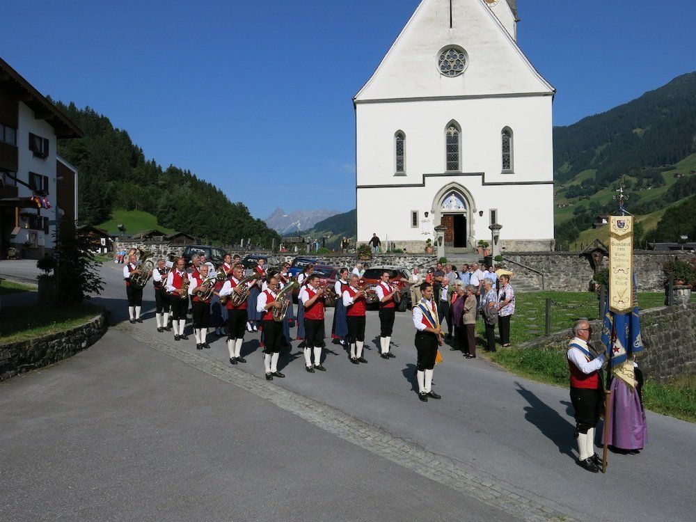 Mit musikalischen Klängen wurden die Messbesucher empfangen Mit musikalischen Klängen wurden die Messbesucher empfangen