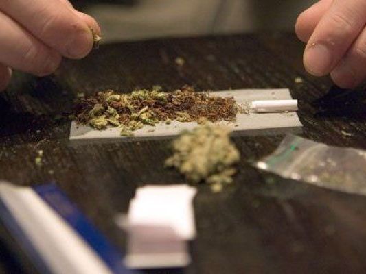 Mit Marihuana soll die Drogen-Affäre in dem Beisl begonnen haben Mit Marihuana soll die Drogen-Affäre in dem Beisl begonnen haben
