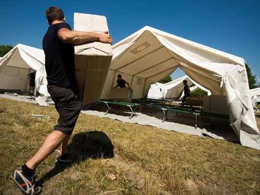 In Wien wird die Betreuung von Flüchtlingen neu organisiert. In Wien wird die Betreuung von Flüchtlingen neu organisiert.