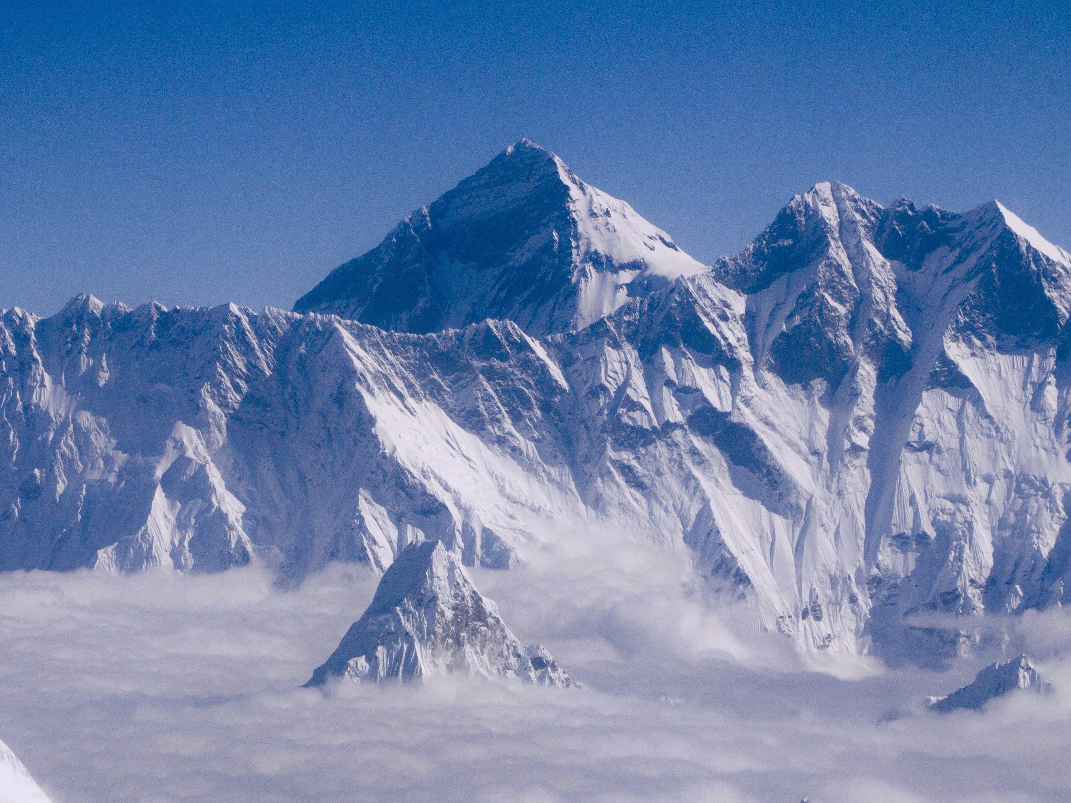 Mit 8.848 Metern, der höchste Berg der Welt - der Mount Everest