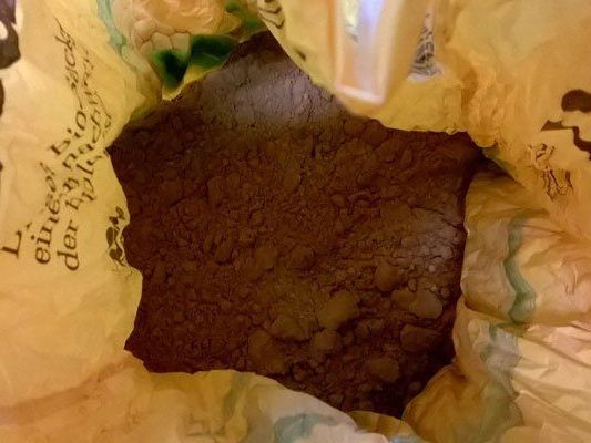 Bei den Flüchtigen konnten 2,5 Kilogramm Heroin sichergestellt werden. Bei den Flüchtigen konnten 2,5 Kilogramm Heroin sichergestellt werden.