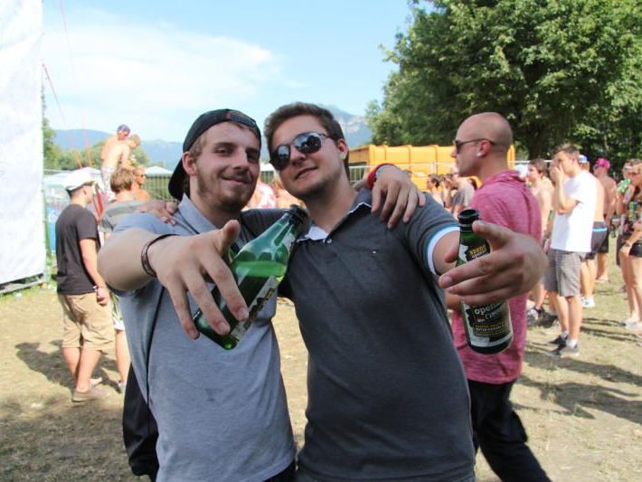 Feierlaune schon am Freitagnachmittag Feierlaune schon am Freitagnachmittag