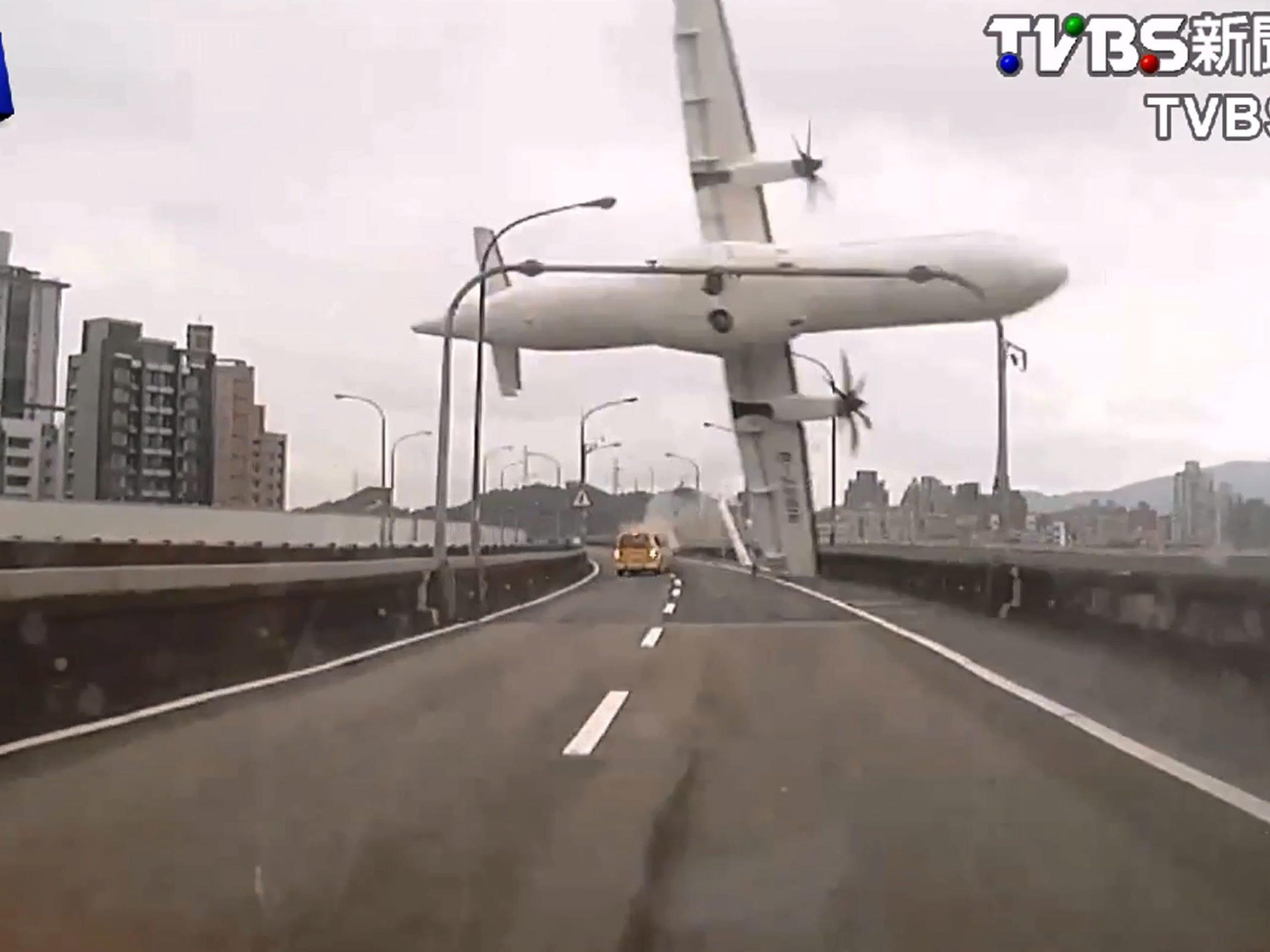 Die Ursache für den TransAsia-Flugzeugabsturz in Taiwan war offenbar ein Pilotenfehler.