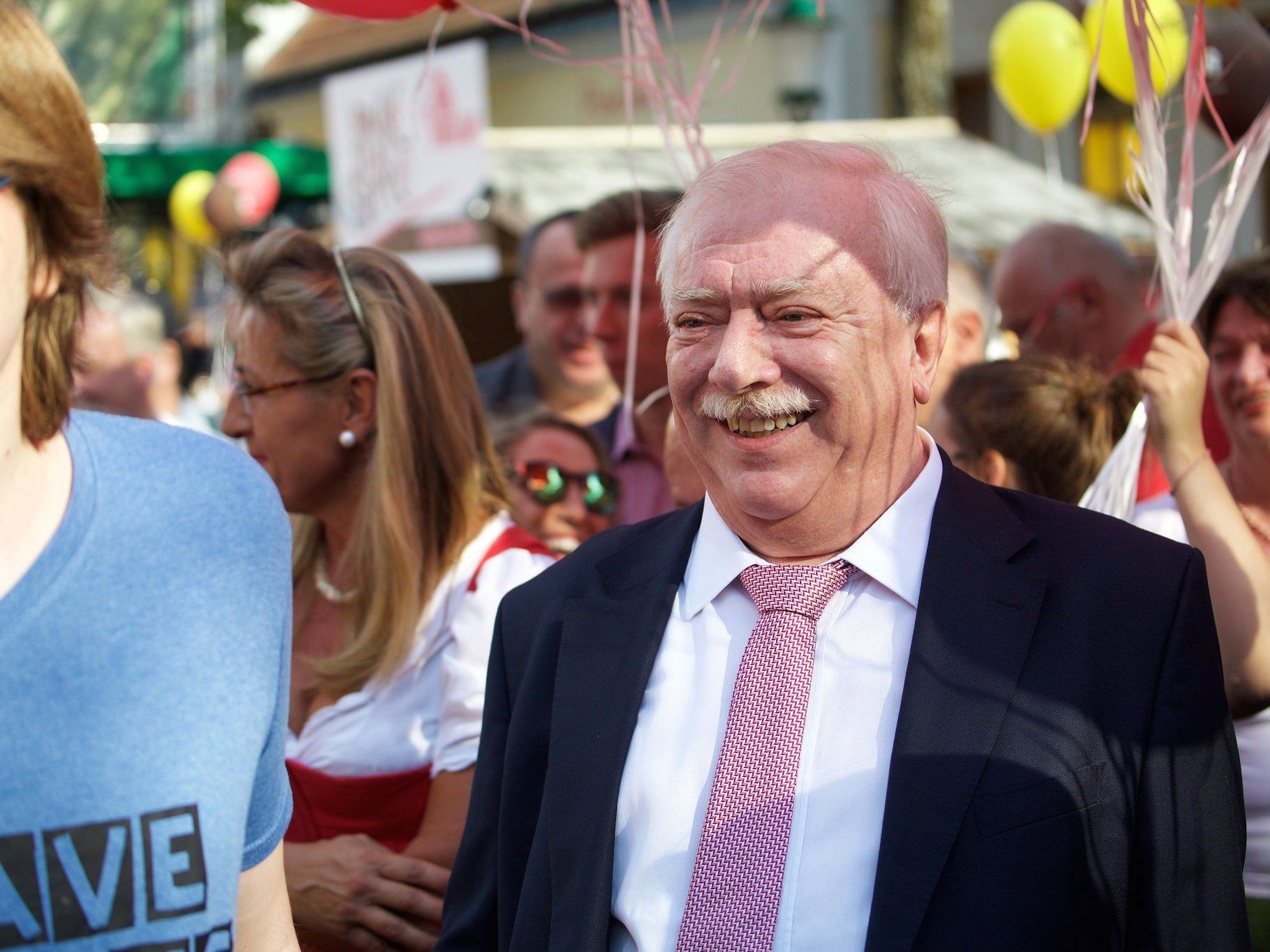 Am Samstag wurden die Stammersdorfer Weintage in Floridsdorf eröffnet. Am Samstag wurden die Stammersdorfer Weintage in Floridsdorf eröffnet.
