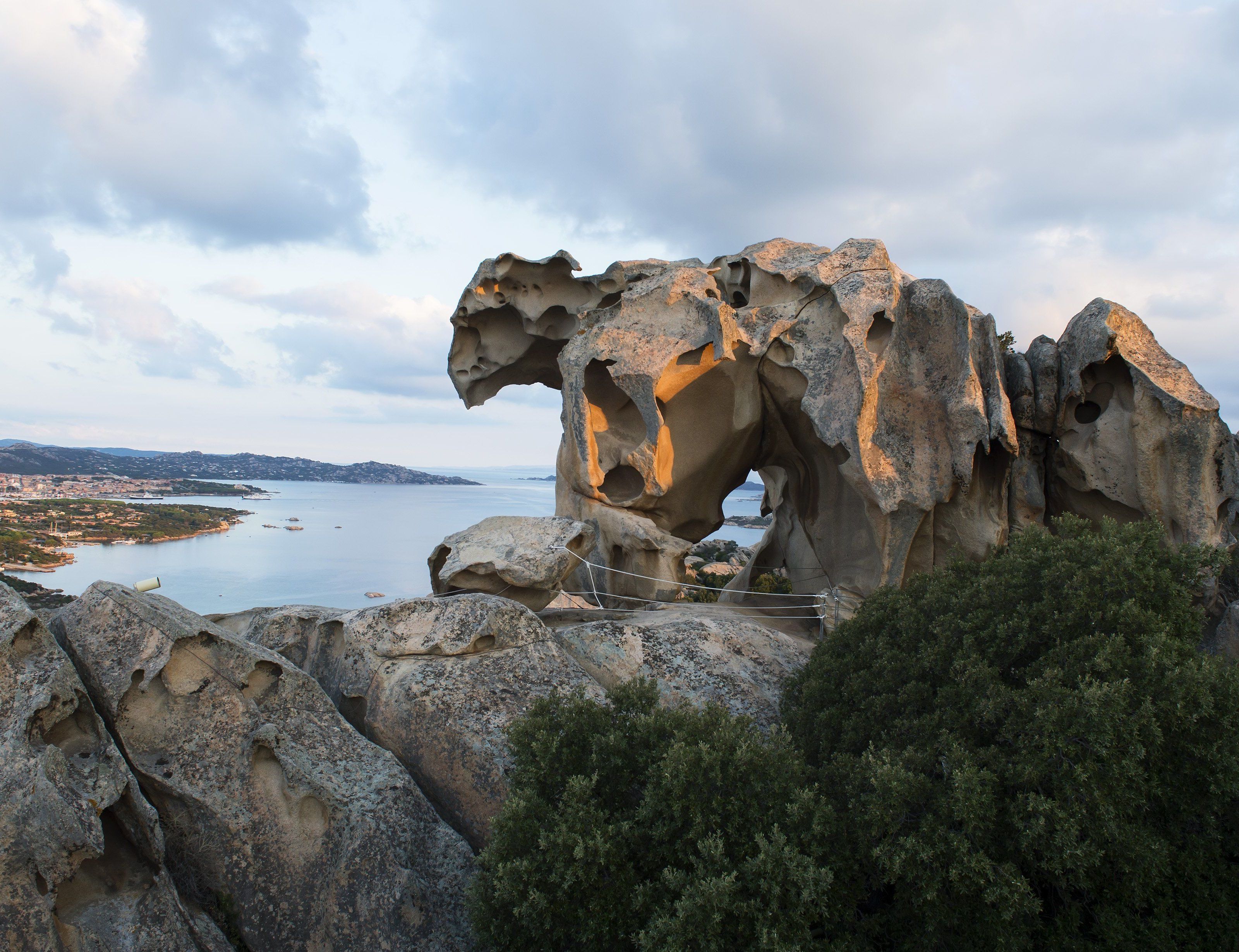 Capo d'Orso - Bequem mit High Life Reisen ab Altenrhein Capo d'Orso - Bequem mit High Life Reisen ab Altenrhein