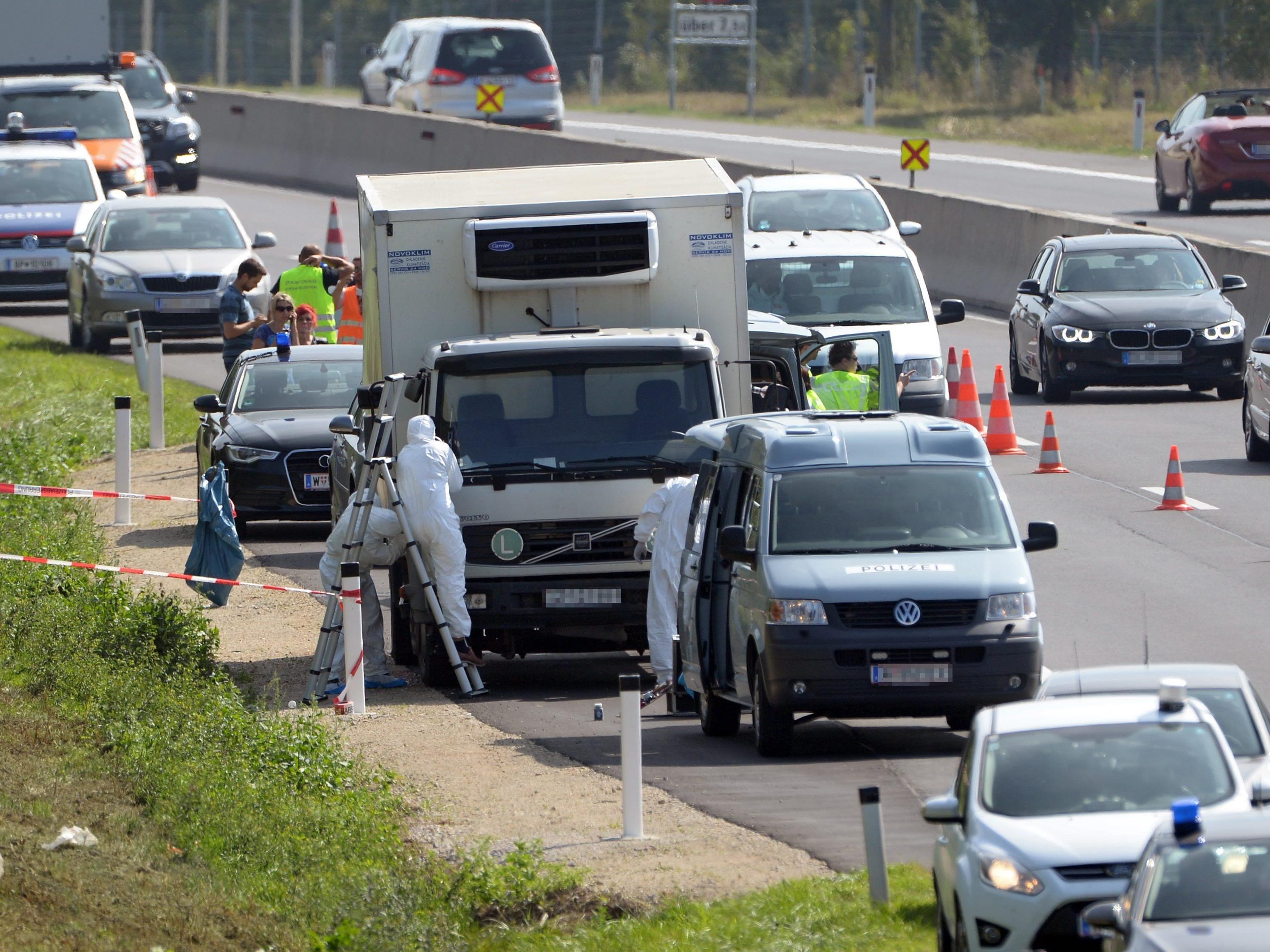 Nach dem Lkw-Fund auf der A4 sind die Behörden nun dem Fahrzeughalter auf der Spur.