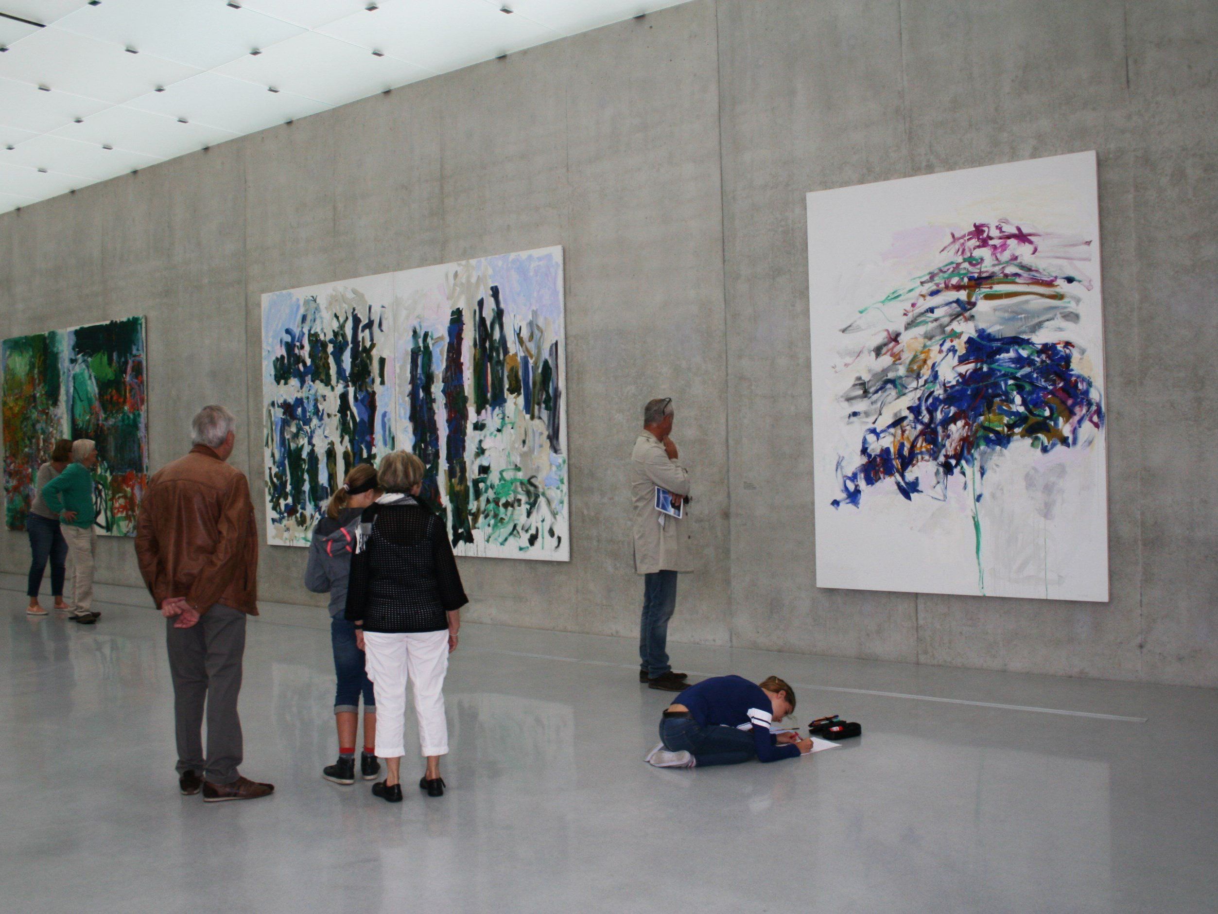 Die Rankweiler Kinderschreibwerkstatt besucht das Kunsthaus. Die Rankweiler Kinderschreibwerkstatt besucht das Kunsthaus.