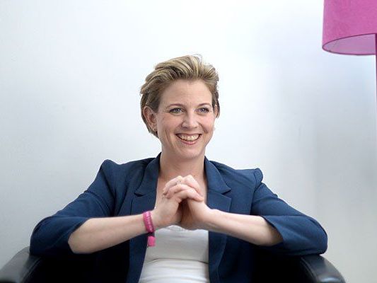 Beate Meinl-Reisinger, NEOS-Spitzenkandidatin, gab Persönliches preis Beate Meinl-Reisinger, NEOS-Spitzenkandidatin, gab Persönliches preis