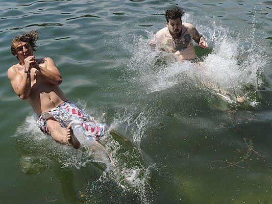Nicht nur im Strandbad Gänsehäufel werden diese Woche viele Abkühlung suchen - eine Hitzewelle rollt an Nicht nur im Strandbad Gänsehäufel werden diese Woche viele Abkühlung suchen - eine Hitzewelle rollt an
