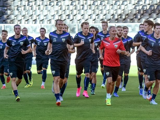Letzte Vorbereitungen vor dem Quali-Knaller gegen Guimaraes. Letzte Vorbereitungen vor dem Quali-Knaller gegen Guimaraes.