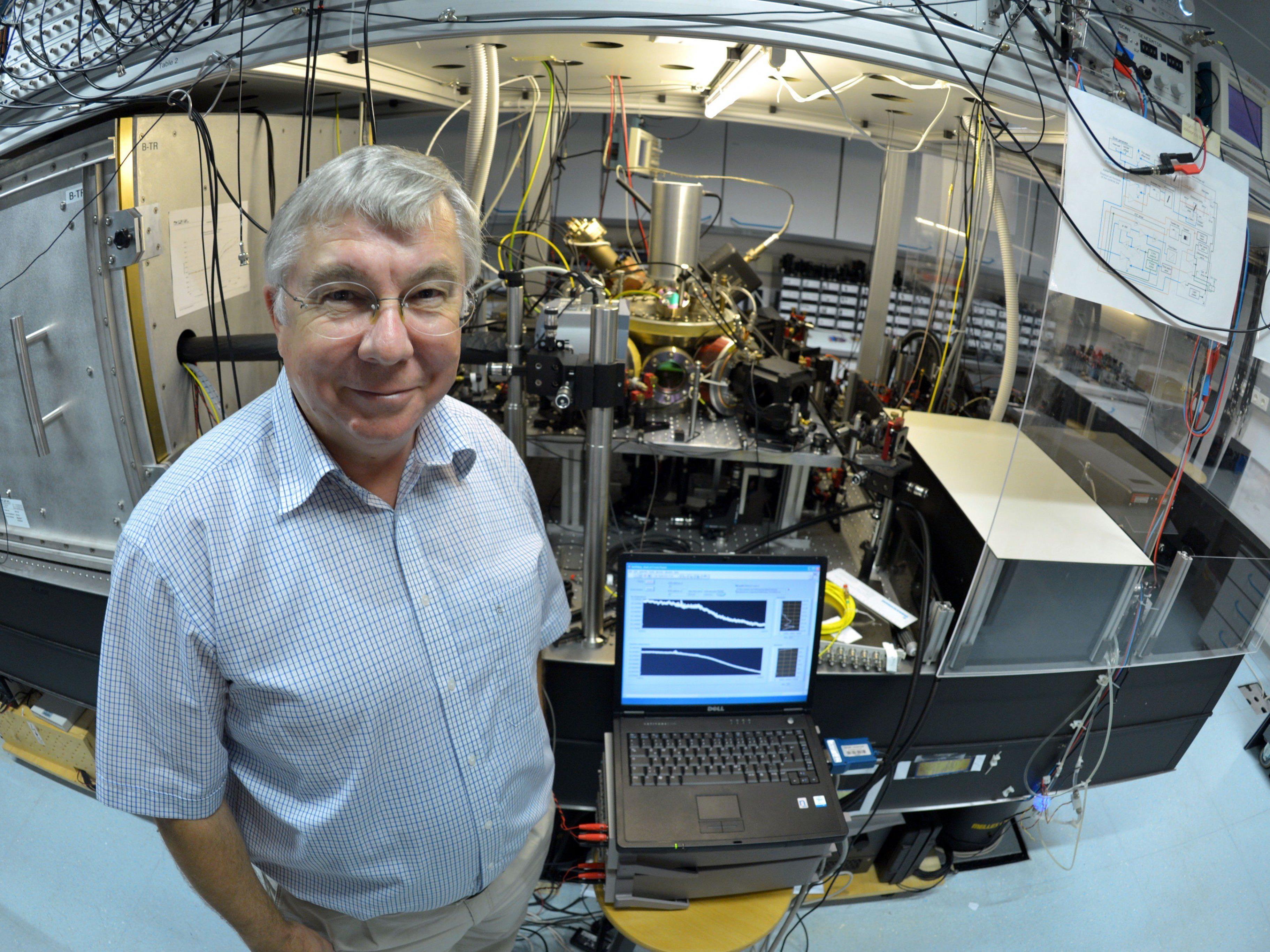 Blatt bekommt Bell-Preis für herausragende Leistungen auf dem Gebiet der Quanteninformationsverarbeitung