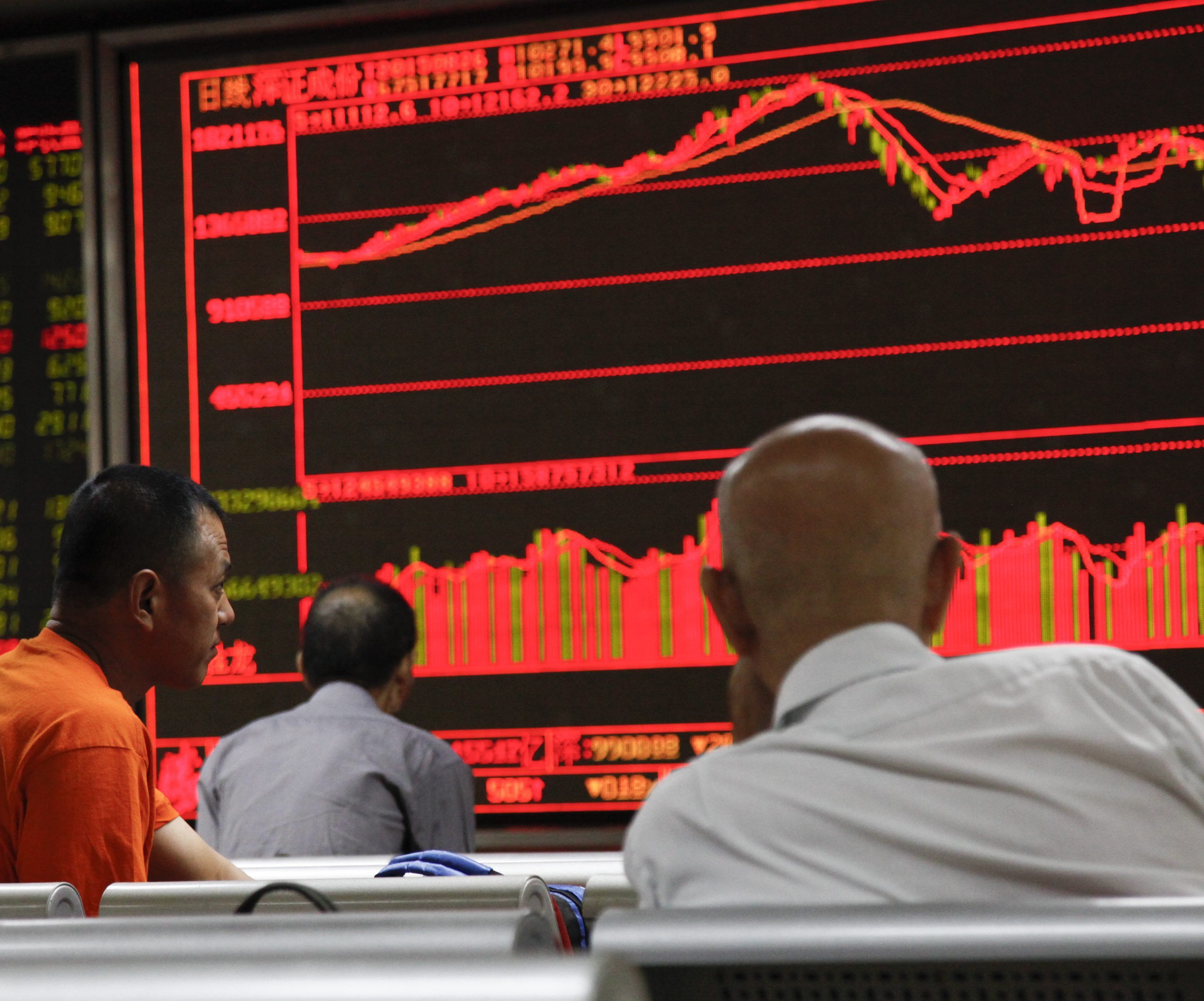 Ein Journalist soll "gestanden", die Kursverluste an Chinas Börse verursacht zu haben. Ein Journalist soll "gestanden", die Kursverluste an Chinas Börse verursacht zu haben.
