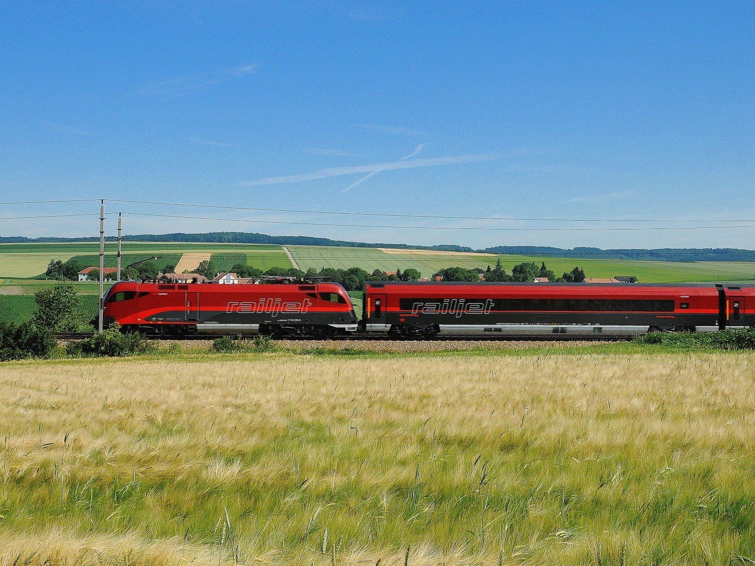 Die Bahn ist das umweltfreundlichste Verkehrsmittel Österreichs / Foto: ÖBB-Deopito, Abdruck honorarfrei Die Bahn ist das umweltfreundlichste Verkehrsmittel Österreichs / Foto: ÖBB-Deopito, Abdruck honorarfrei