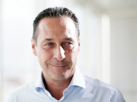 Auch Strache wird für die FPÖ zum Einzelgespräch gebeten. Auch Strache wird für die FPÖ zum Einzelgespräch gebeten.