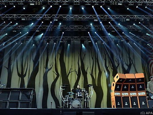 Die deutsche Punkband will alle unverhofften Einnahmen spenden Die deutsche Punkband will alle unverhofften Einnahmen spenden