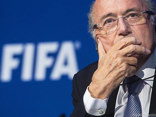 Blatter denkt nicht an sofortigen Rücktritt