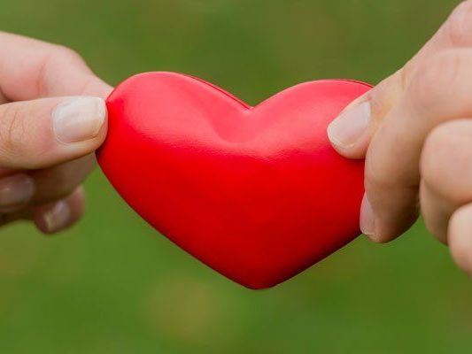 Bei der Partnersuche gehen immer mehr Österreicher online. Bei der Partnersuche gehen immer mehr Österreicher online.
