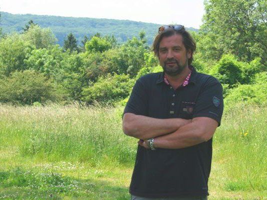 Merten Mauritz setzt sich für den Erhalt des Hörndlwalds in Hietzing ein. Merten Mauritz setzt sich für den Erhalt des Hörndlwalds in Hietzing ein.