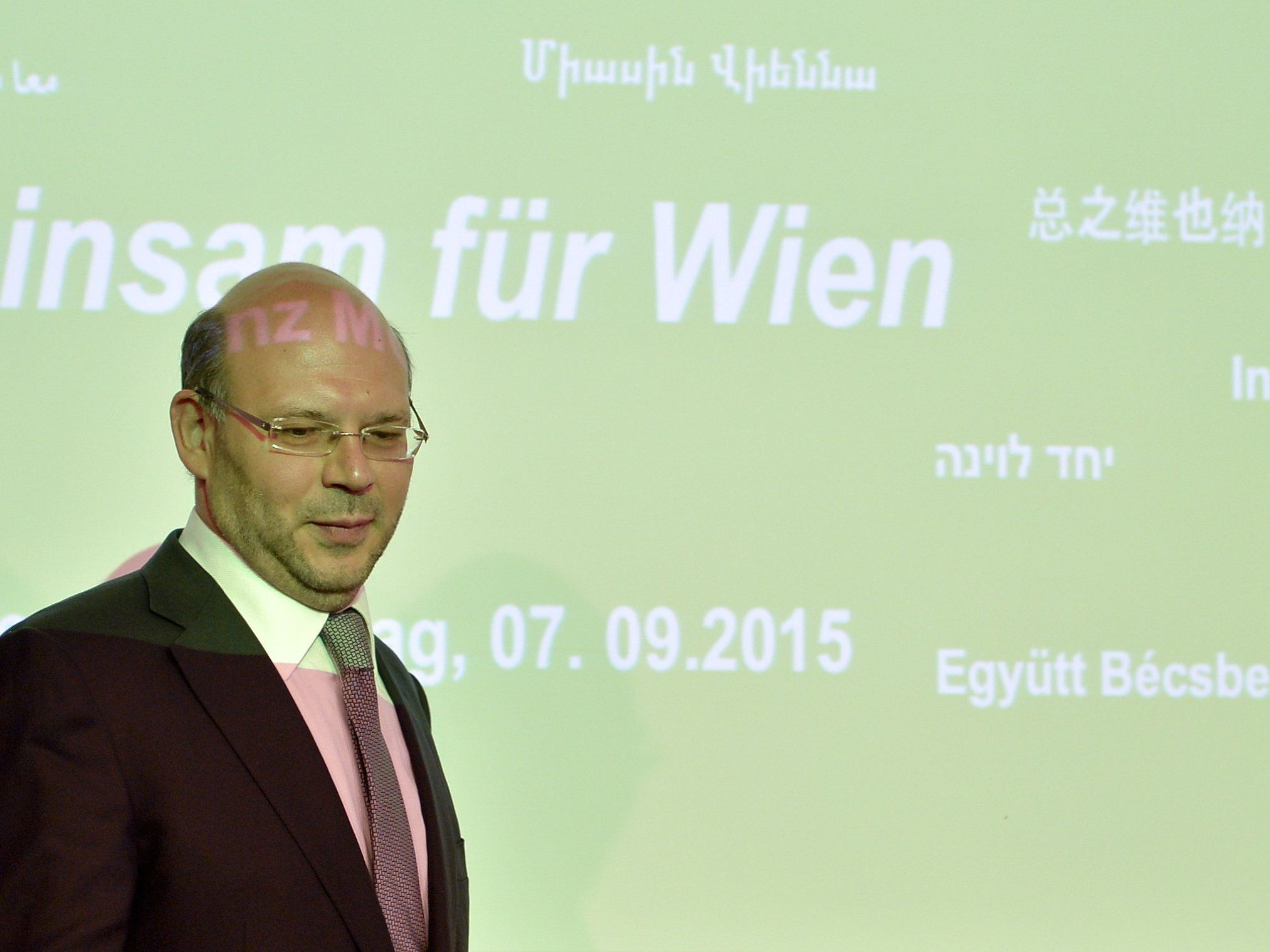Turgay Taskiran und seine Partei haben ein Werbe-Problem. Turgay Taskiran und seine Partei haben ein Werbe-Problem.