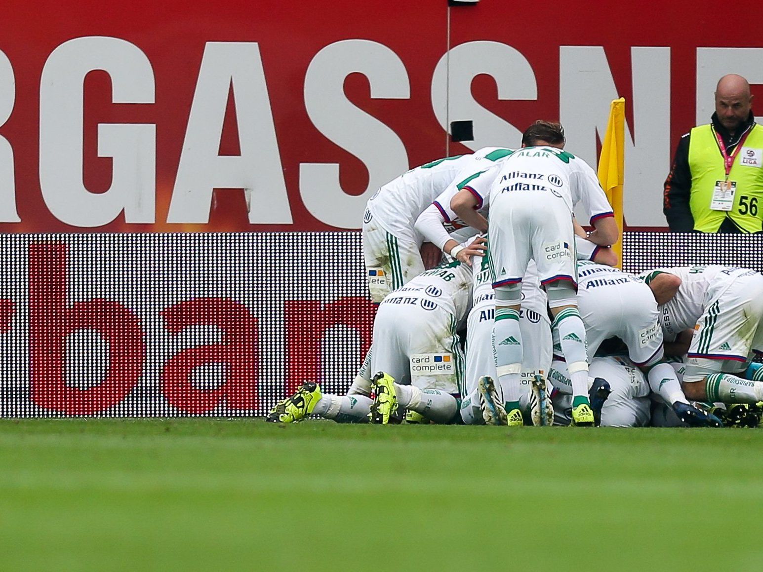 Die Stimmen zum Spiel nach dem Last-Minute-Sieg von Rapid Wien über Ried. Die Stimmen zum Spiel nach dem Last-Minute-Sieg von Rapid Wien über Ried.