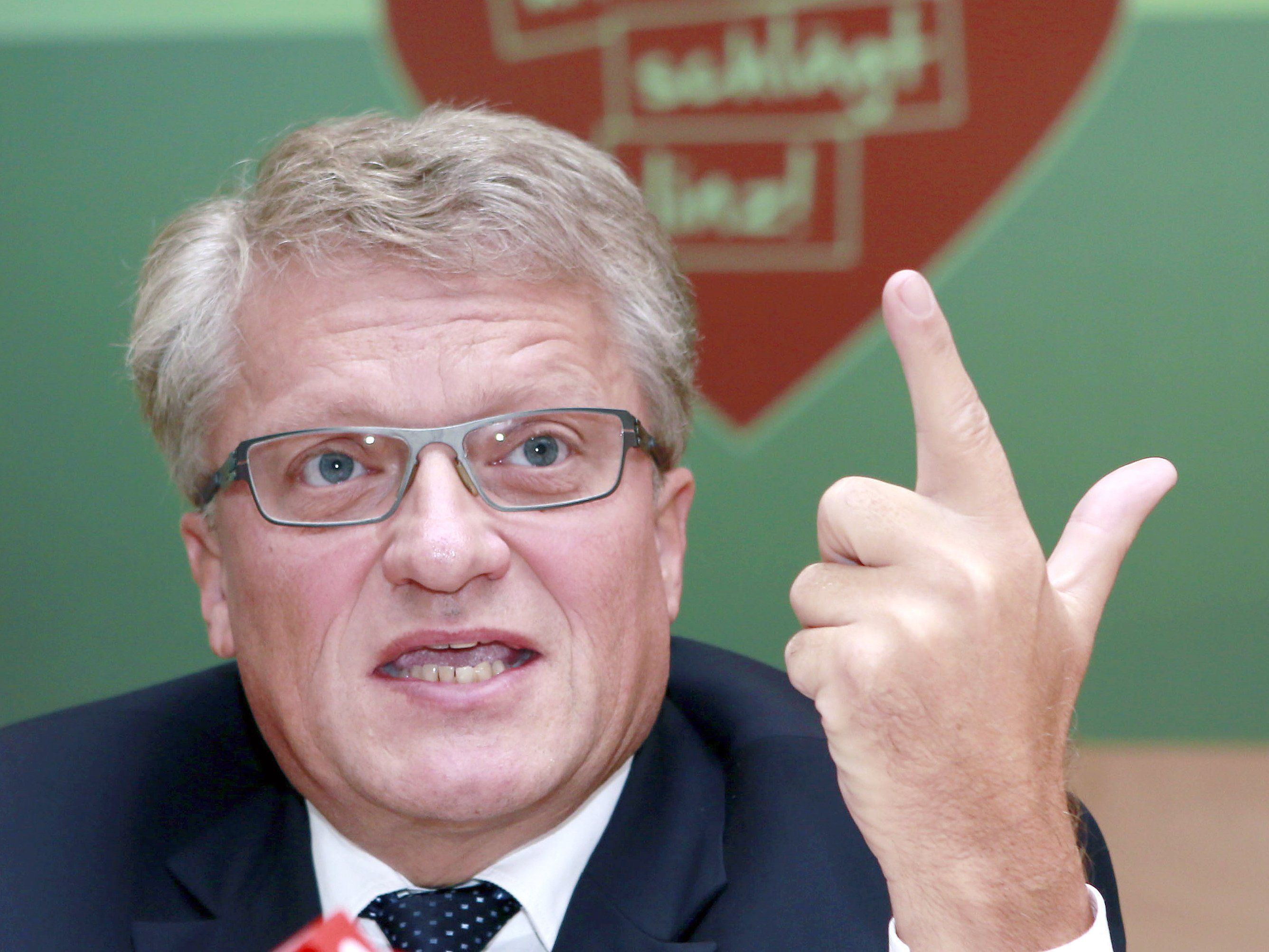 Der Linzer Bürgermeister Klaus Luger weist die Vorwürfe zurück. Der Linzer Bürgermeister Klaus Luger weist die Vorwürfe zurück.