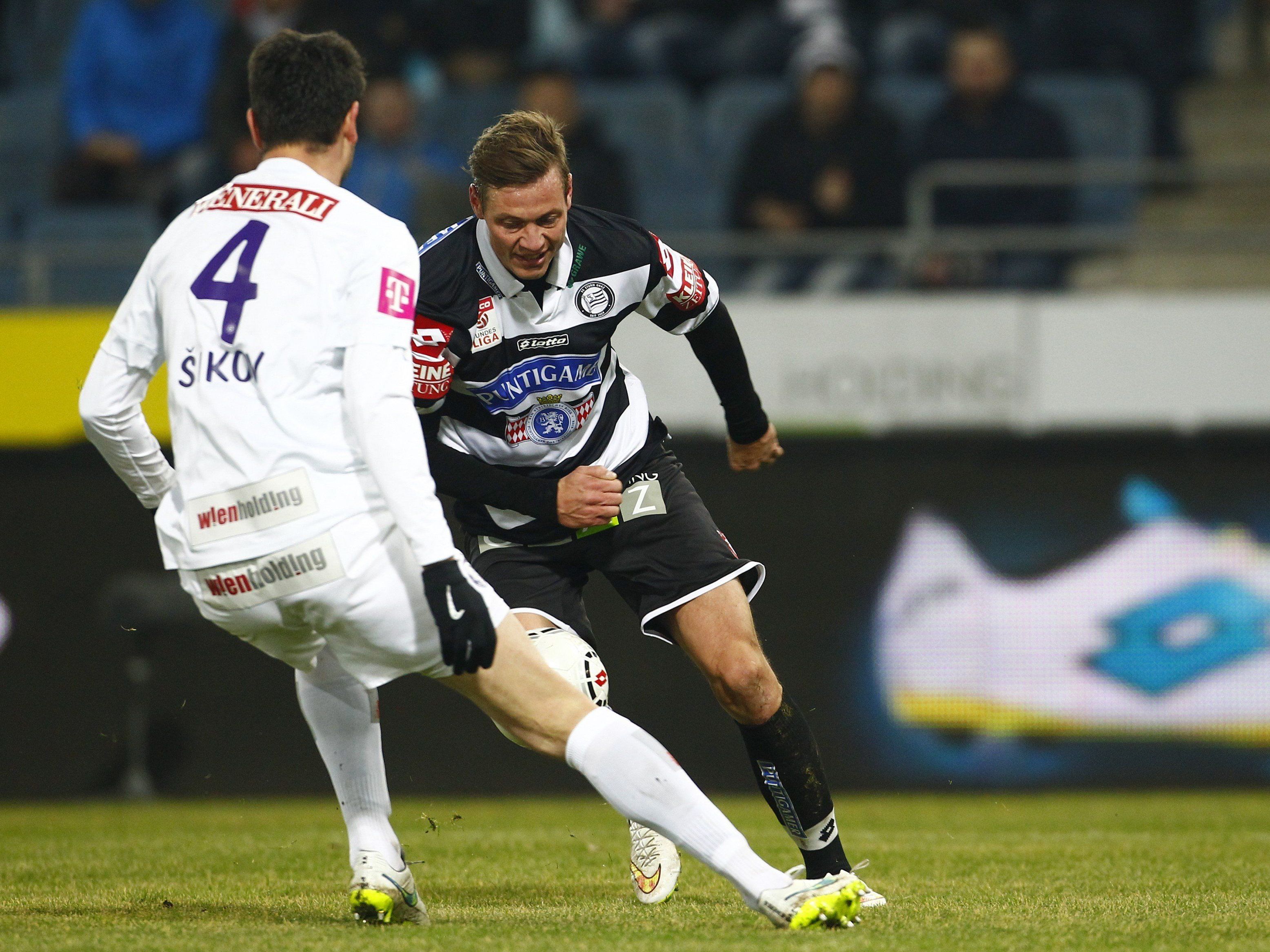 Roman Kienast (r.) trifft mit Sturm Graz auf seinen Ex-Verein. Roman Kienast (r.) trifft mit Sturm Graz auf seinen Ex-Verein.