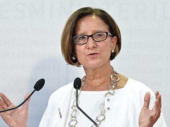Mikl-Leitner warnt vor einem Scheitern der EU. Mikl-Leitner warnt vor einem Scheitern der EU.