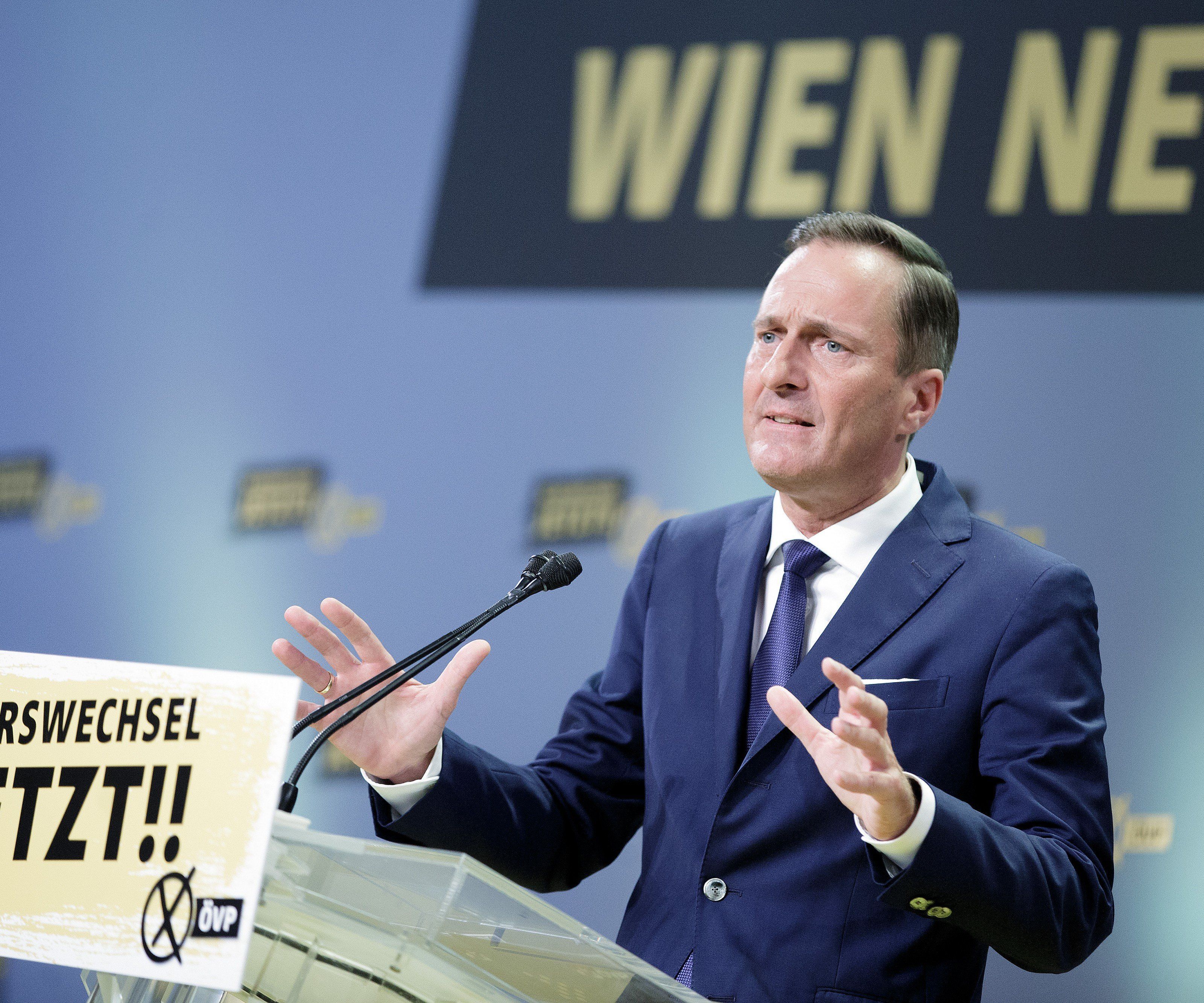 Die Wiener ÖVP protestierte am Ring gegen "Schikanen" gegen Autofahrer.