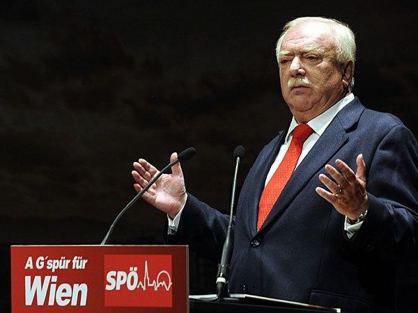 Bürgermeister Michael Häupl (SPÖ) präsentiert Wahlplakate Wahlplakate "Häupls G'spür und unsere Kraft für Wien" Bürgermeister Michael Häupl (SPÖ) präsentiert Wahlplakate Wahlplakate "Häupls G'spür und unsere Kraft für Wien"