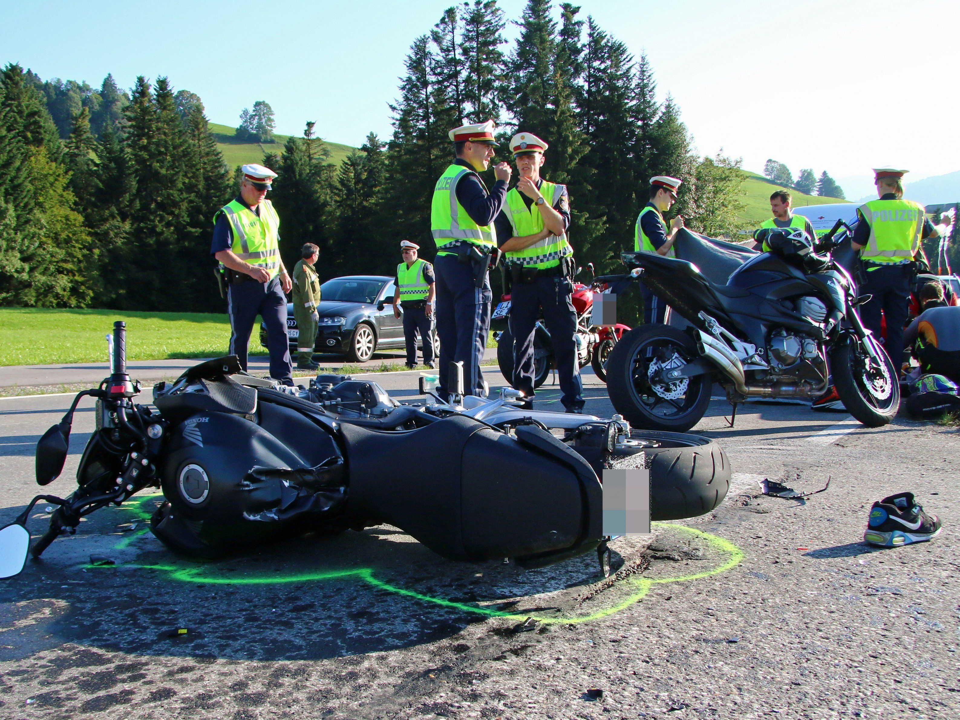 Junger Motorradlenker schwer verletzt Junger Motorradlenker schwer verletzt