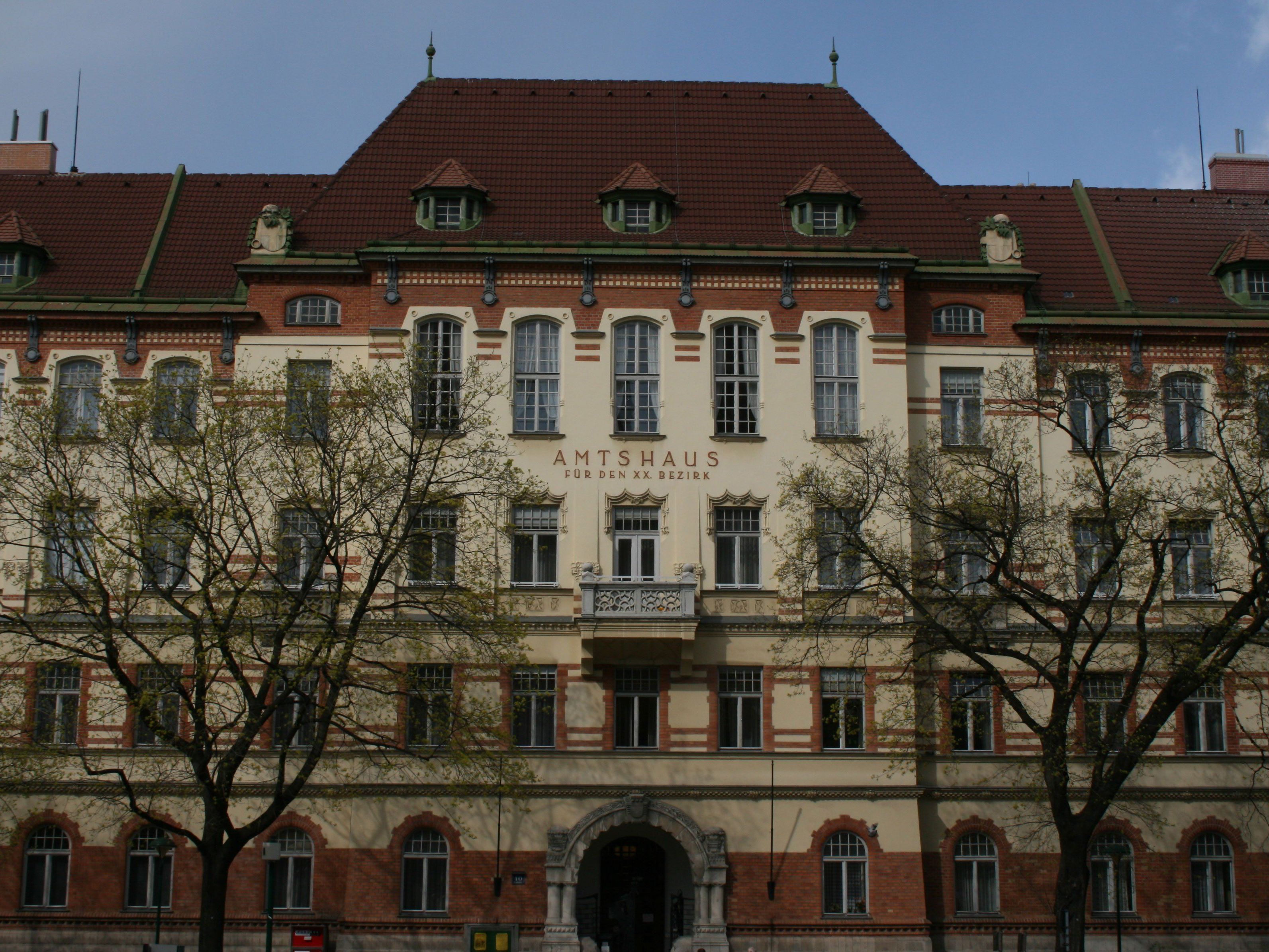 Das Amtshaus des 20. Wiener Gemeindebezirks. Das Amtshaus des 20. Wiener Gemeindebezirks.